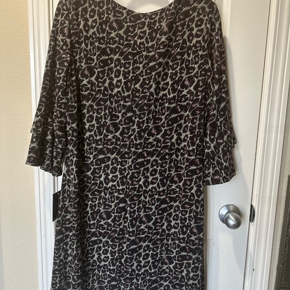 Leopard Sparkle Dress - Picture 8 of 8